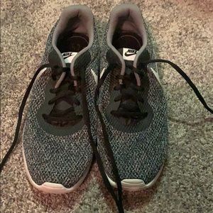Women’s nikes